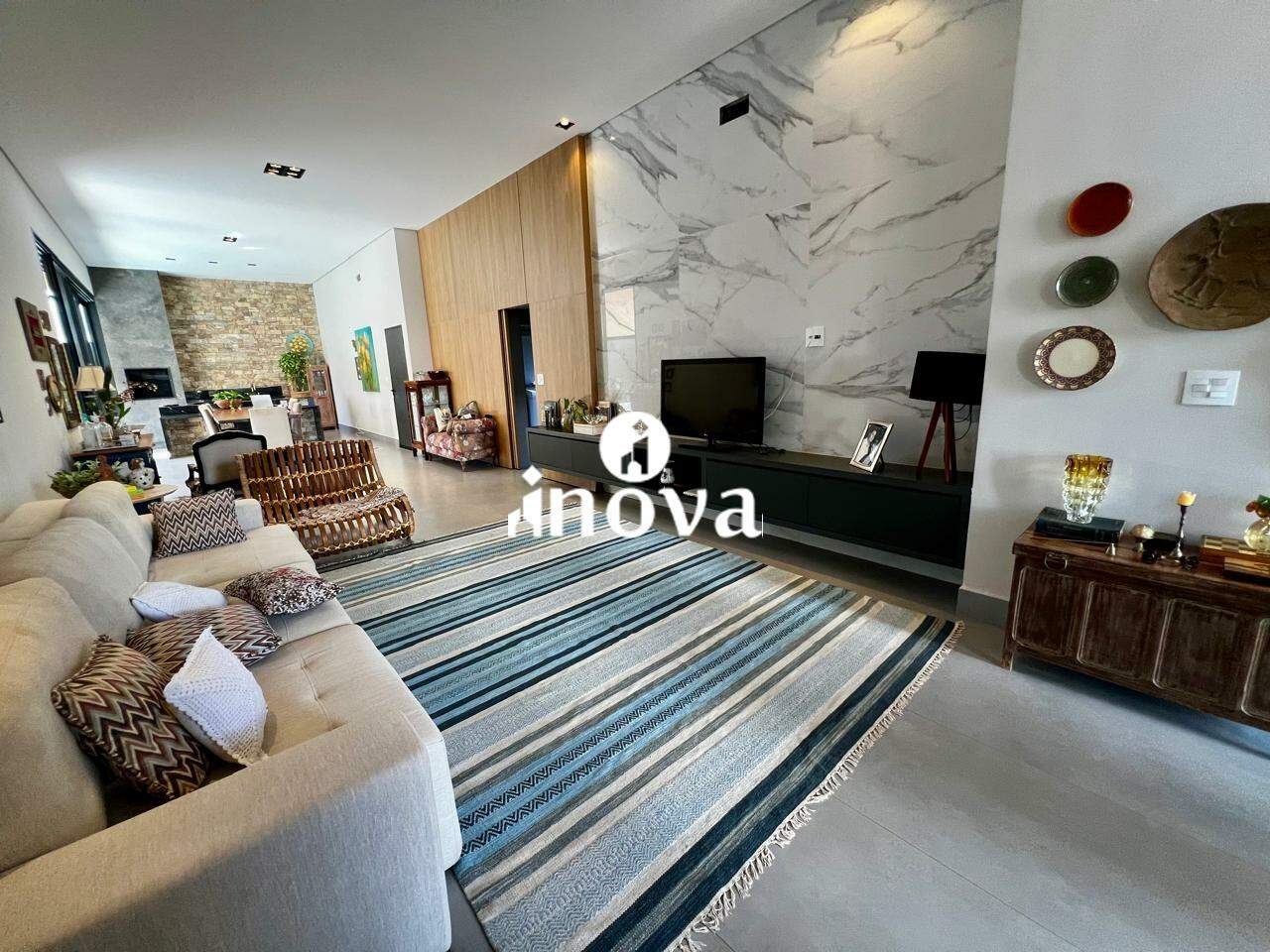 Casa Condomínio à venda no Estância dos Ipês: 