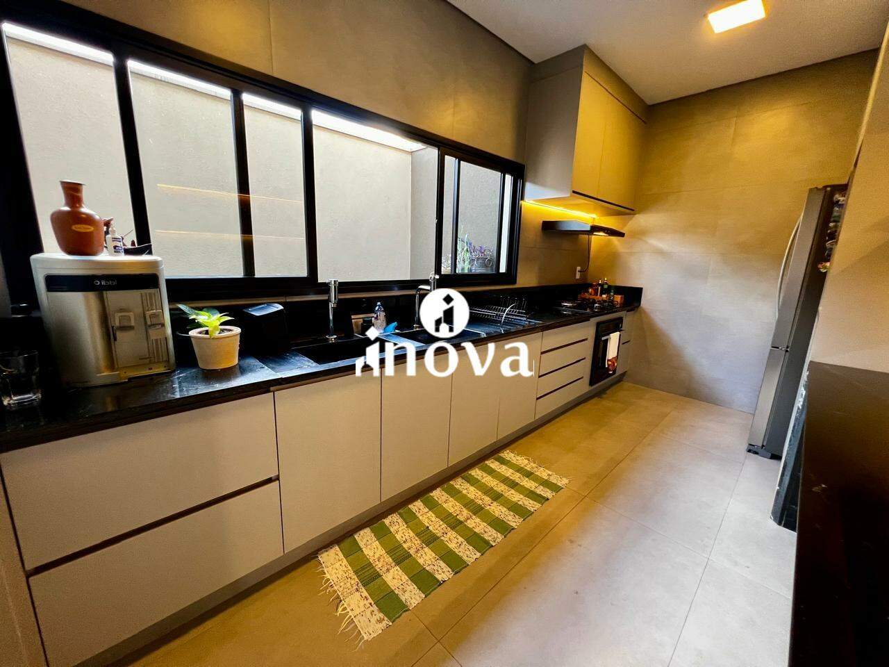 Casa Condomínio à venda no Estância dos Ipês: 