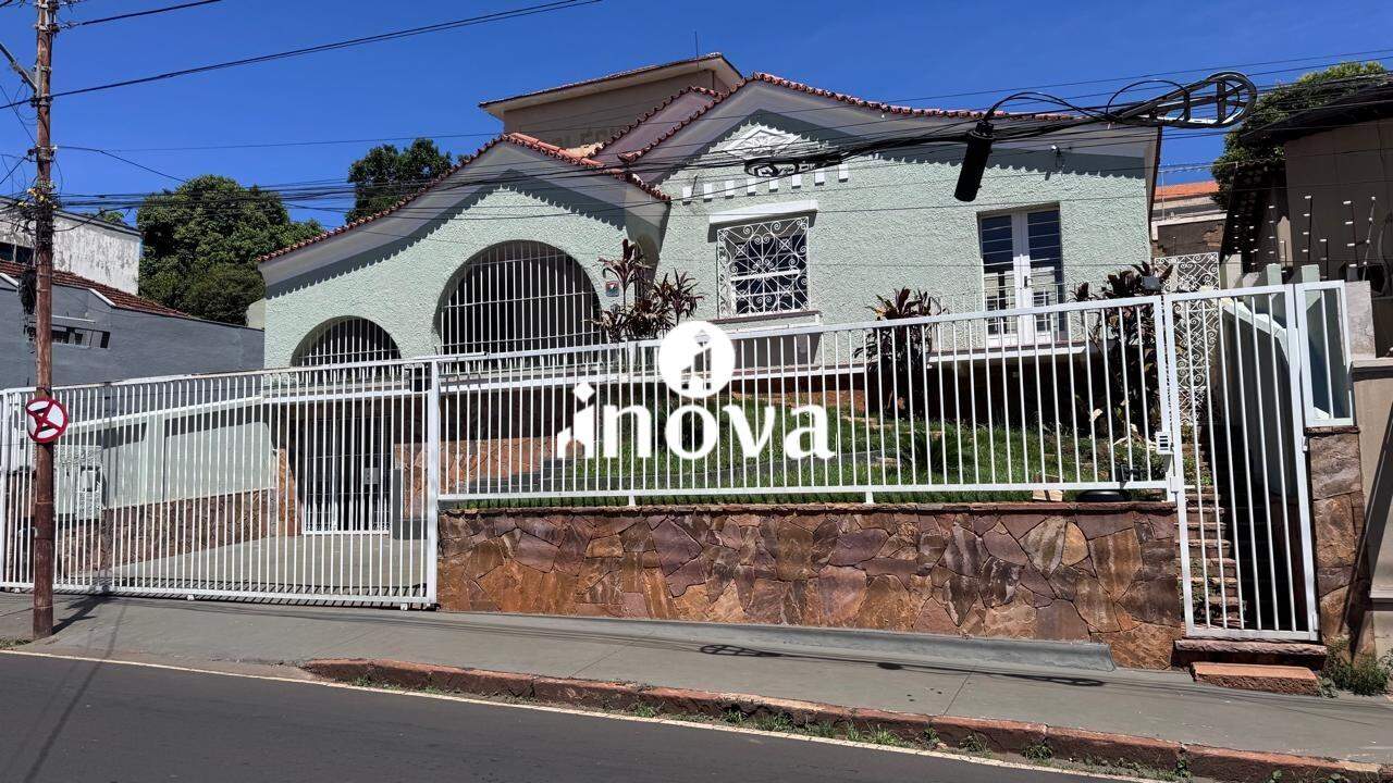 Casa Comercial à venda no Mercês: 