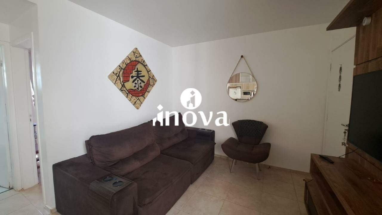 Apartamento à venda no Manoel Mendes: 