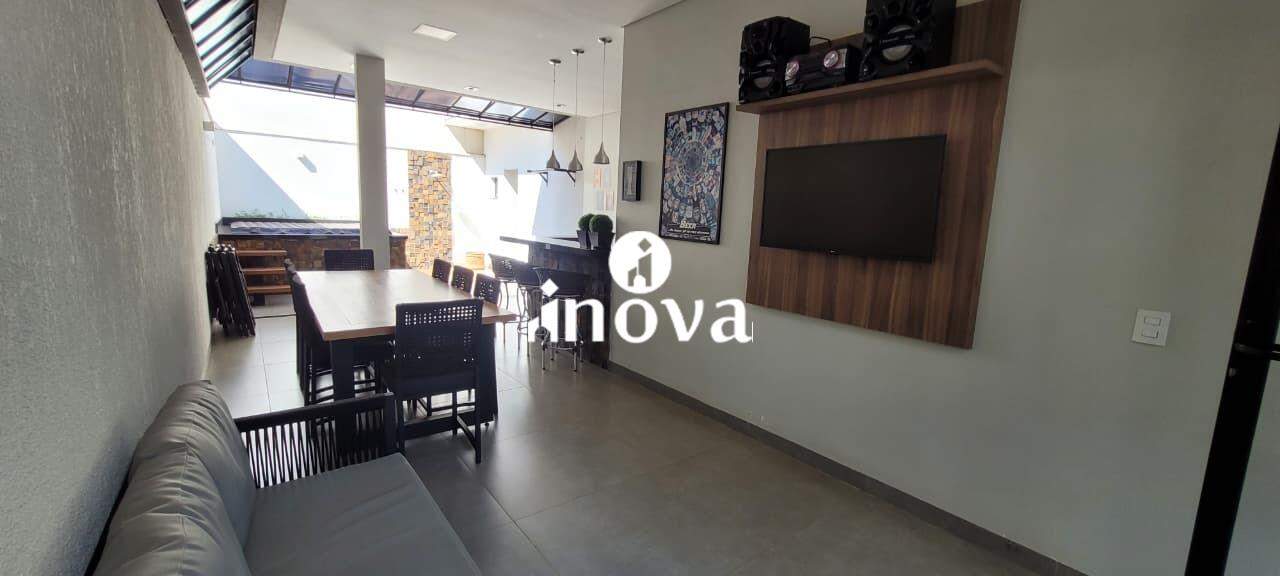 Casa Condomínio à venda no Estância dos Ipês: 