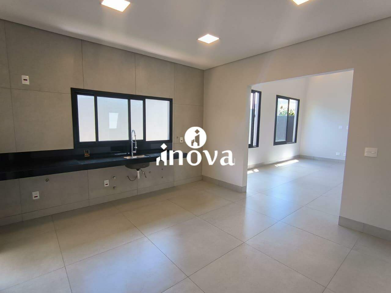 Casa Condomínio à venda no Estância dos Ipês: 