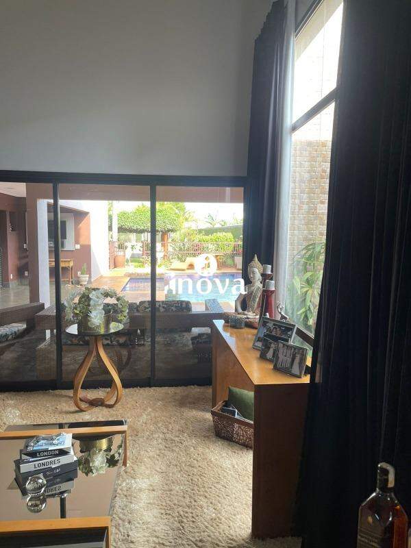 Casa à venda no Mário Franco - Condomínio: 