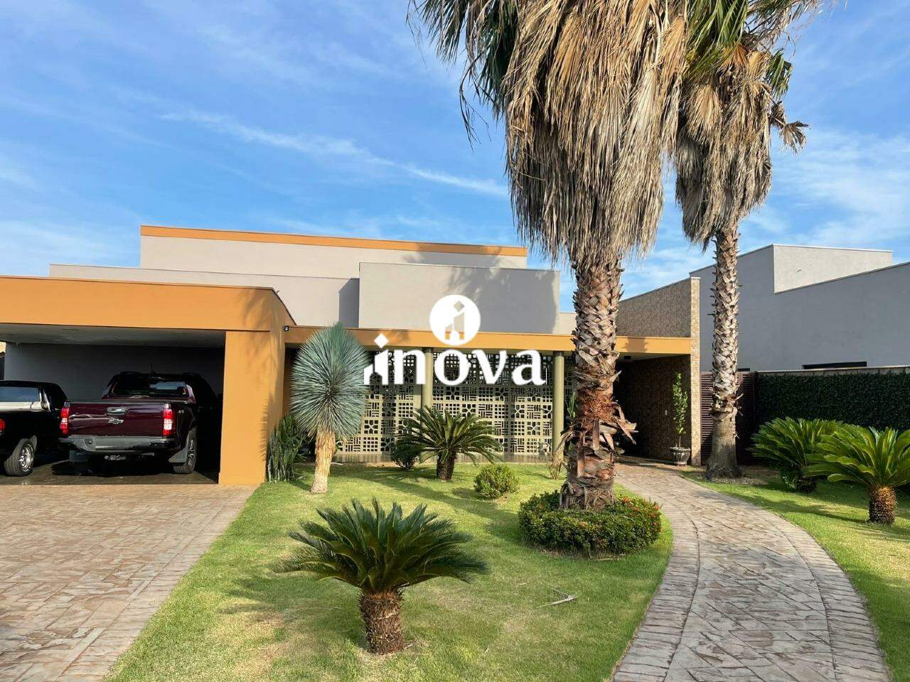 Casa à venda no Mário Franco - Condomínio: 