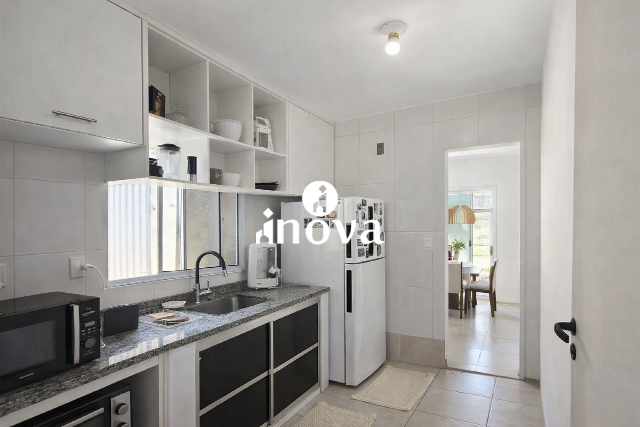 Casa Condomínio à venda no Portal Beija Flor: 