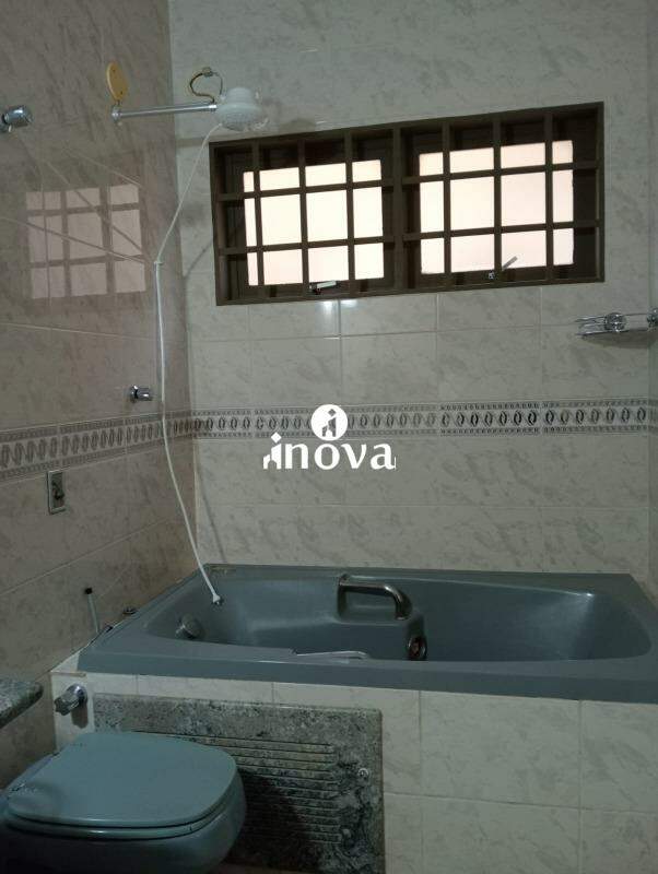 Casa Comercial à venda no Vila Olímpica: 