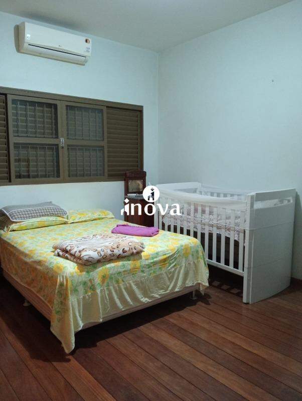 Casa Comercial à venda no Vila Olímpica: 