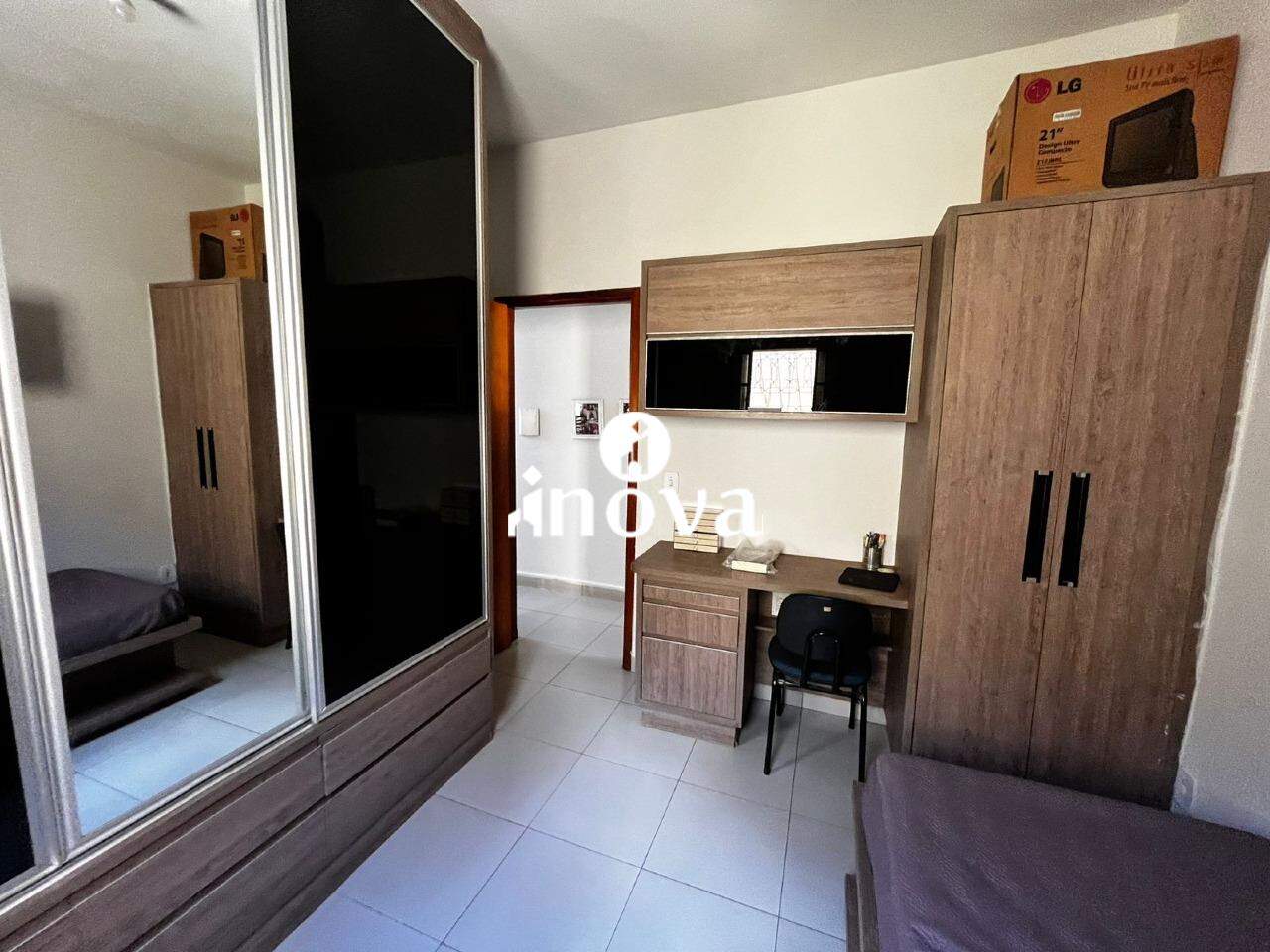 Casa à venda no Espanha, Residencial Jardim: 