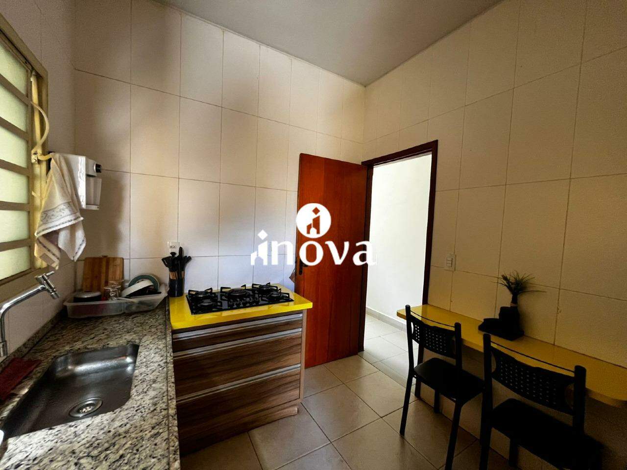 Casa à venda no Espanha, Residencial Jardim: 
