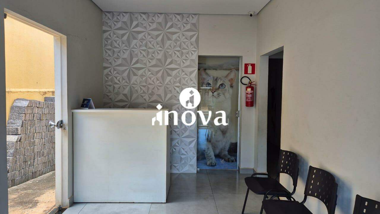 Casa Comercial à venda no Fabrício: 