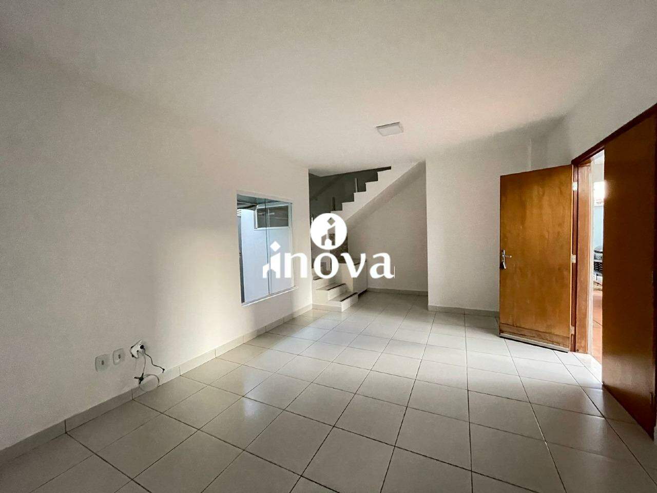 Casa Condomínio à venda no Mercês: 