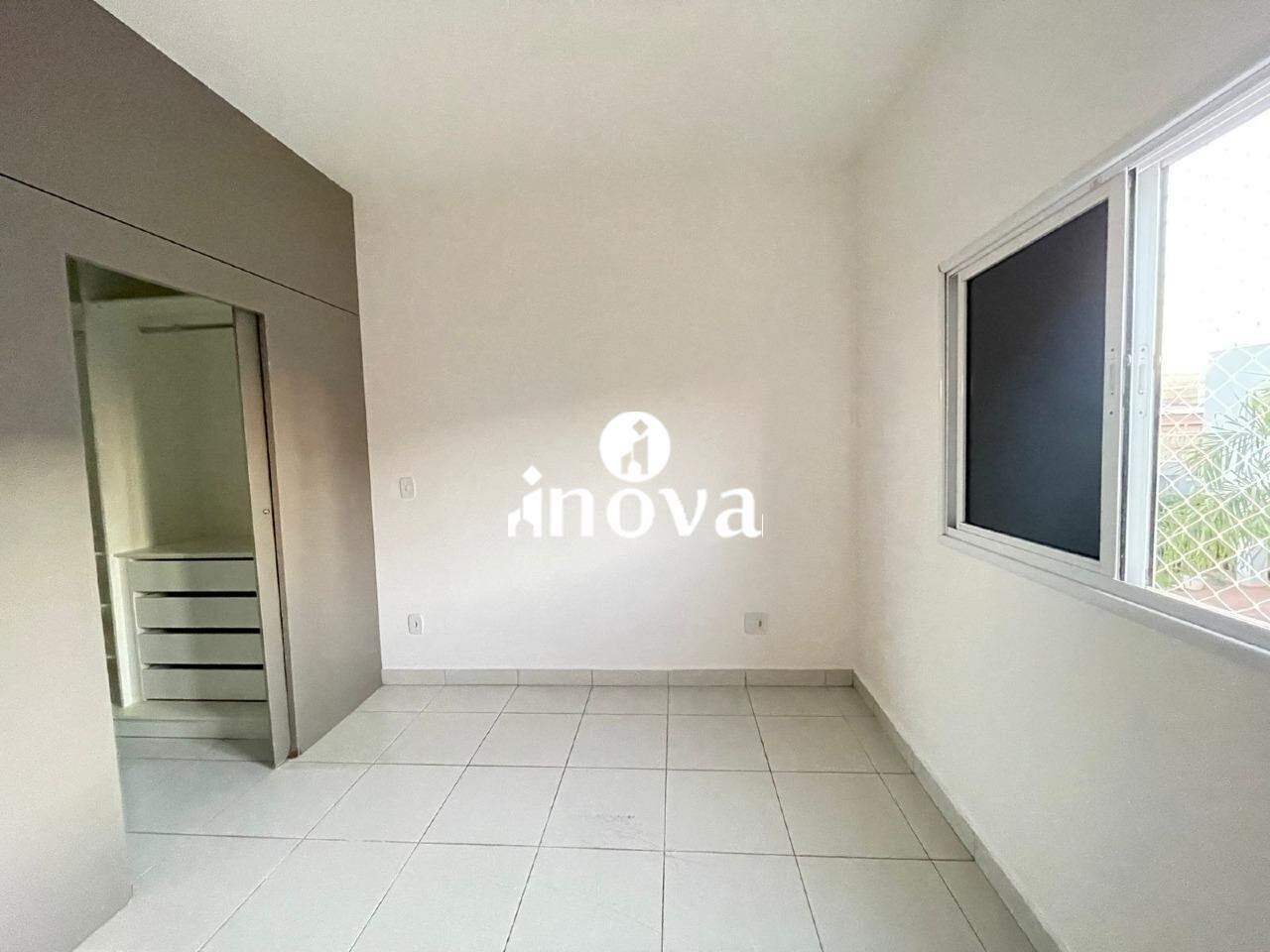 Casa Condomínio à venda no Mercês: 