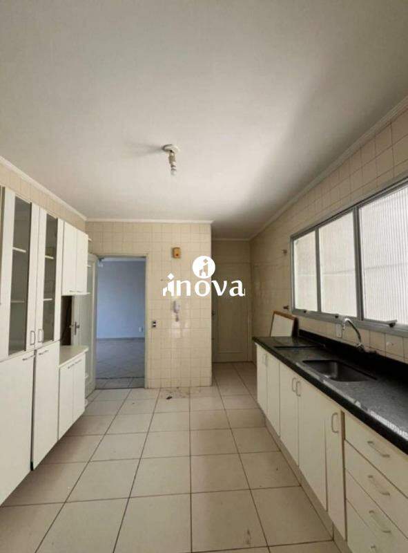 Apartamento à venda no Vila Olímpica: 
