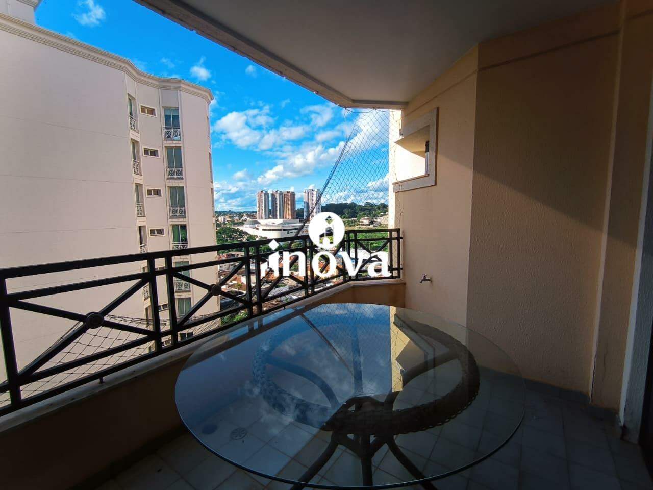Apartamento à venda no Mercês: 