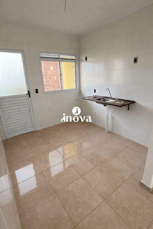 Casa à venda no Parque das Aroeiras: 