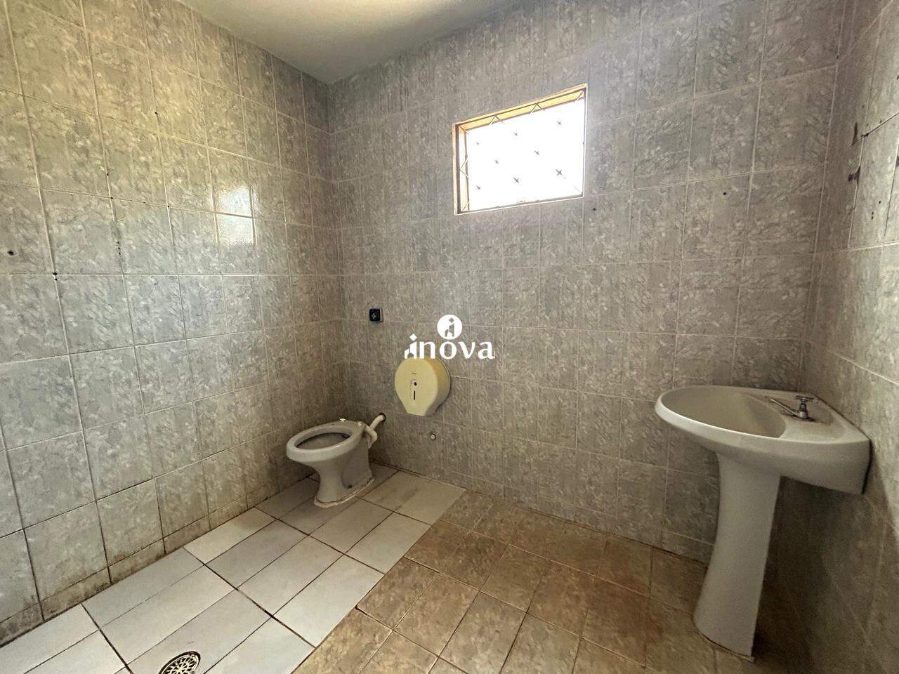 Terreno/Área à venda no Fabrício: 