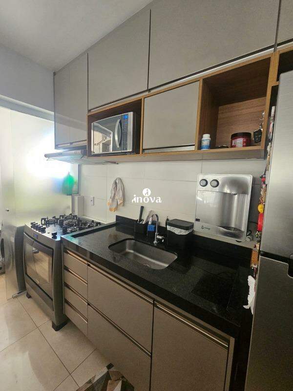 Apartamento à venda no Mercês: 