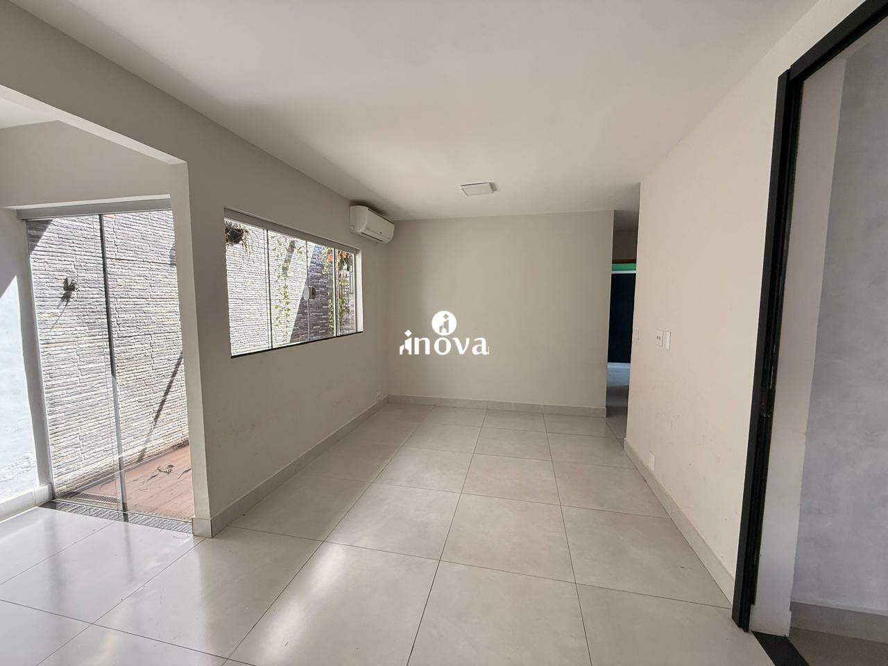 Casa Condomínio à venda no Portal Beija Flor: 