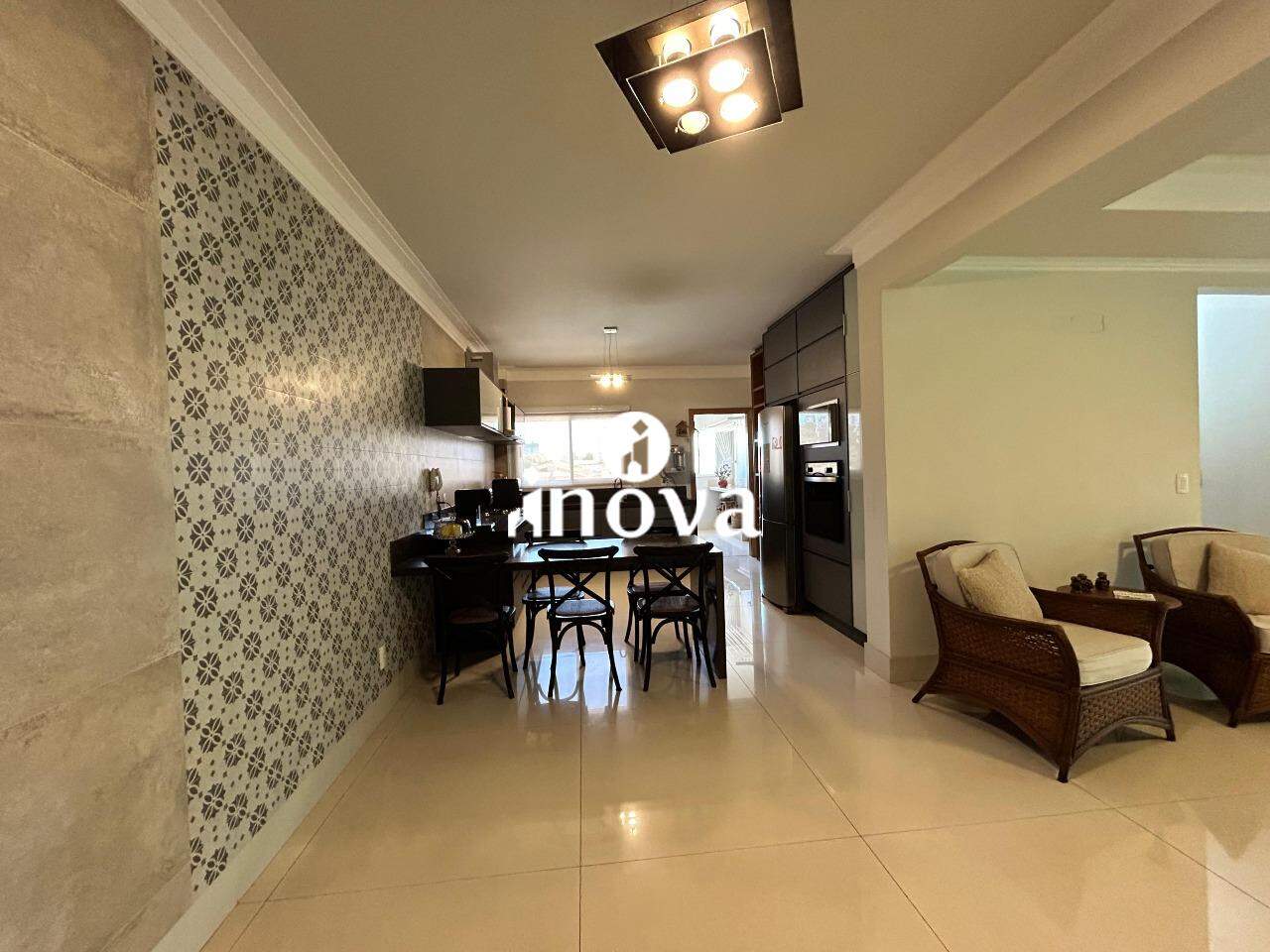 Apartamento à venda no Santa Maria: 