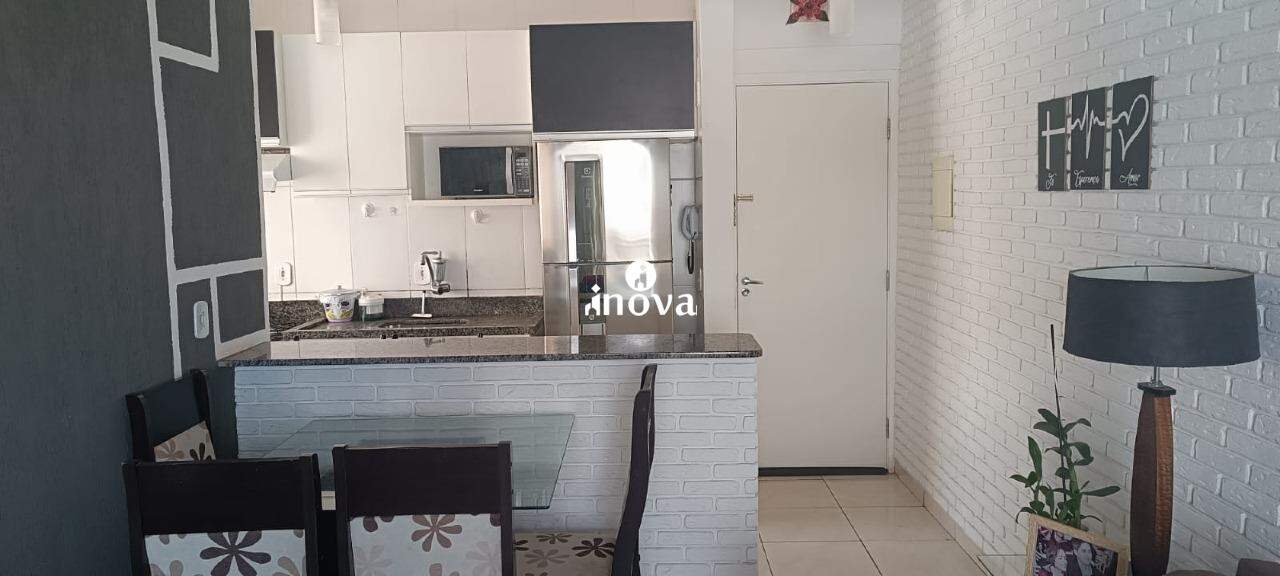 Apartamento à venda no Amoroso Costa: 