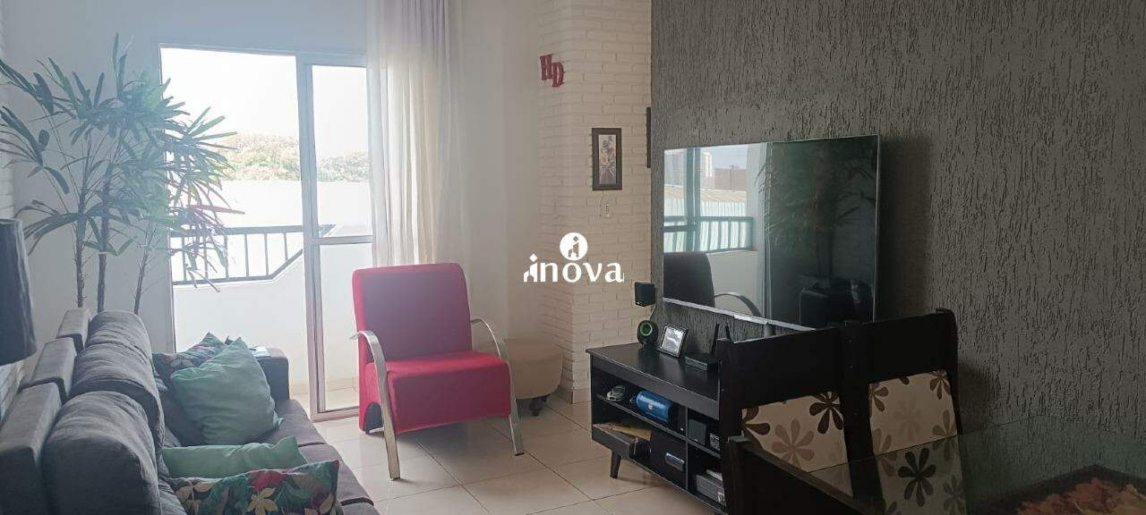 Apartamento à venda no Amoroso Costa: 