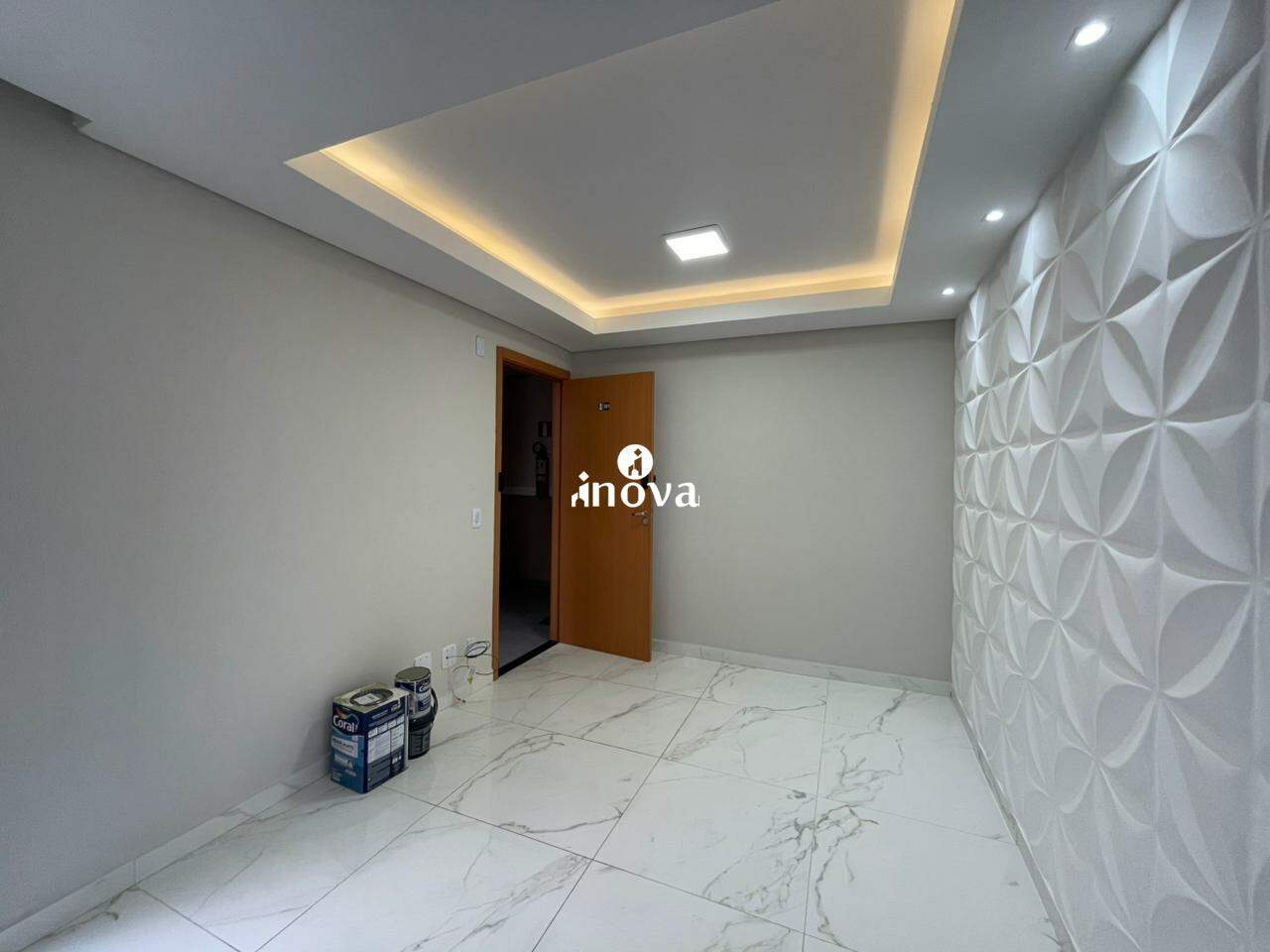 Apartamento à venda no Manoel Mendes: 