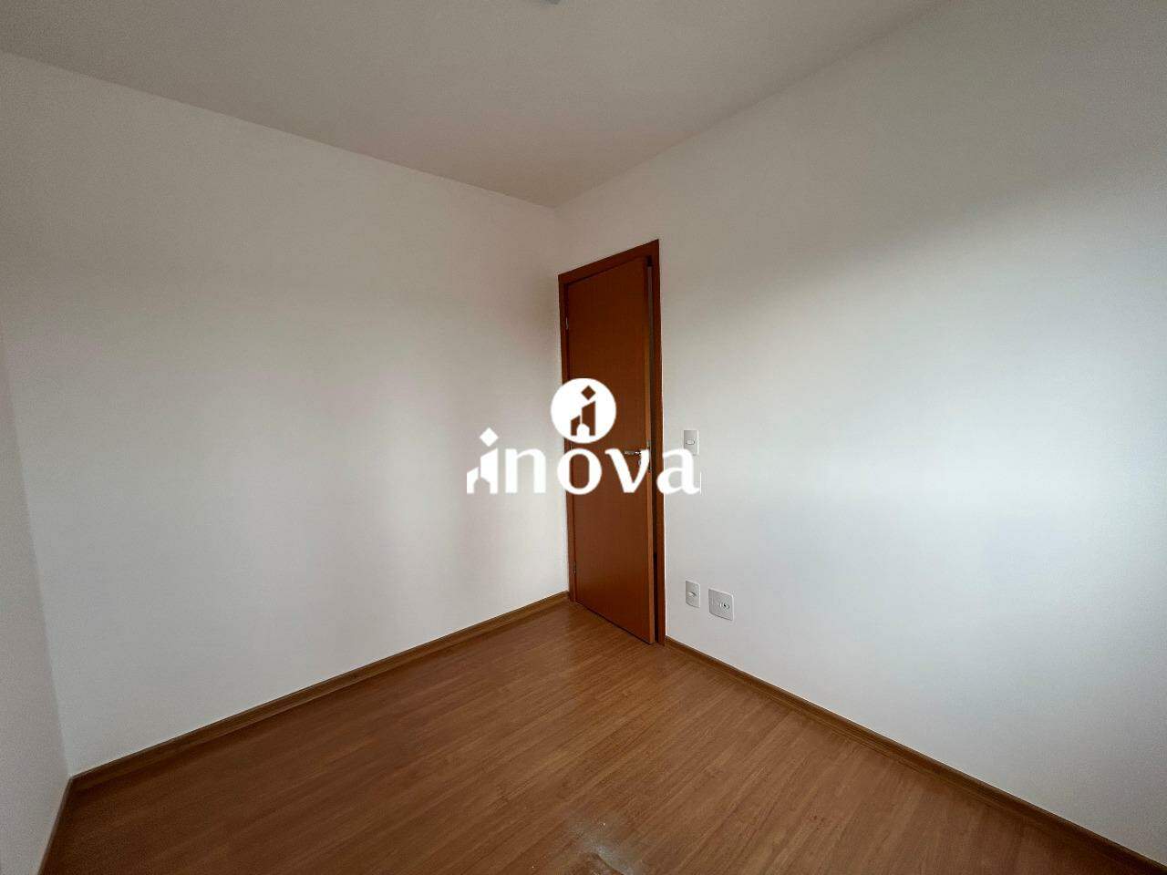 Apartamento à venda no Manoel Mendes: 