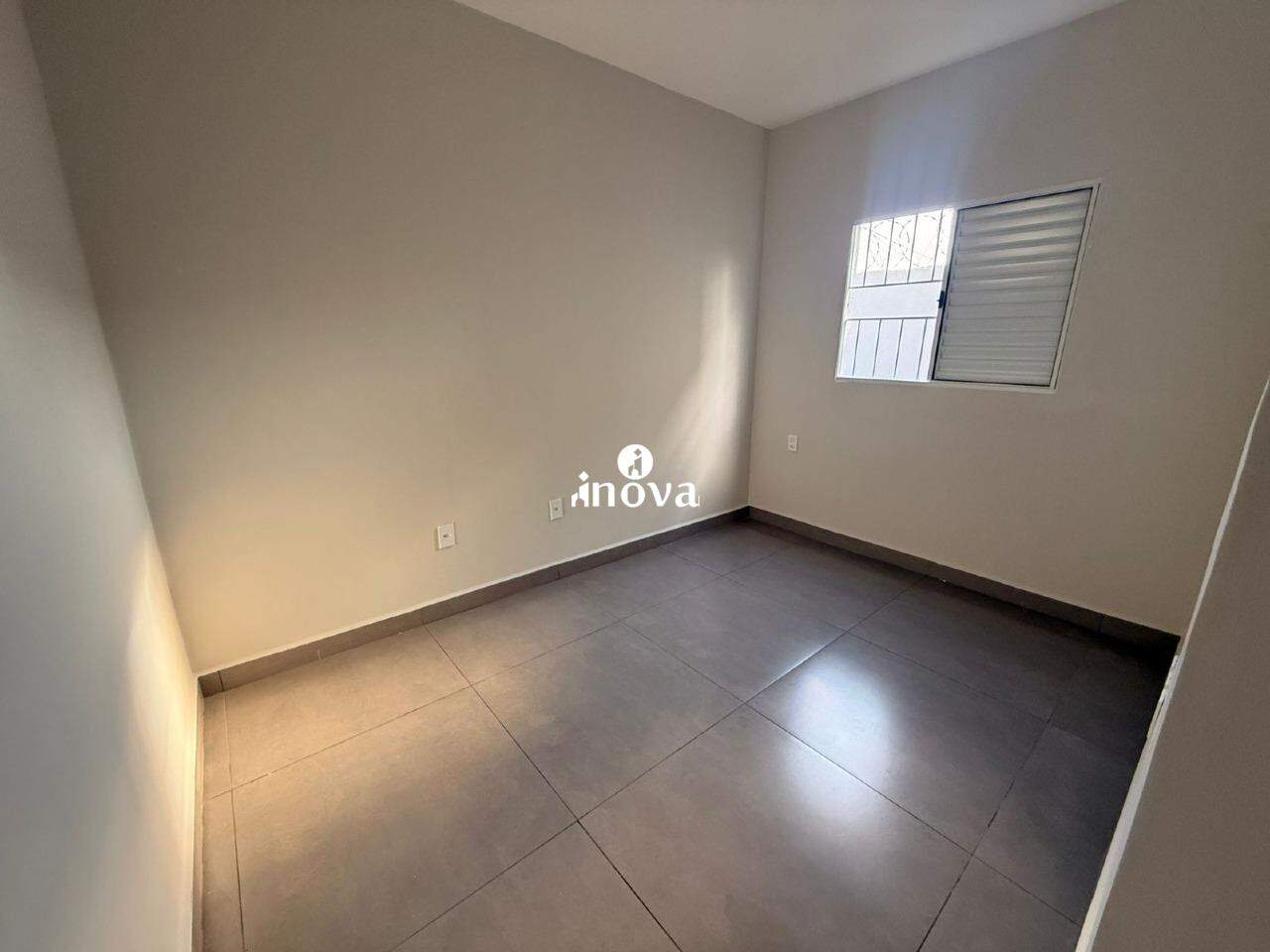 Casa à venda no Espanha, Residencial Jardim: 