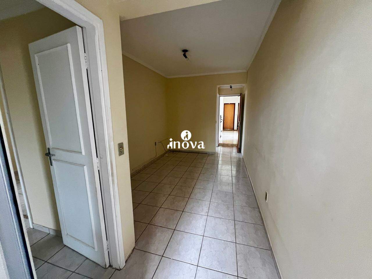 Apartamento à venda no Mercês: 