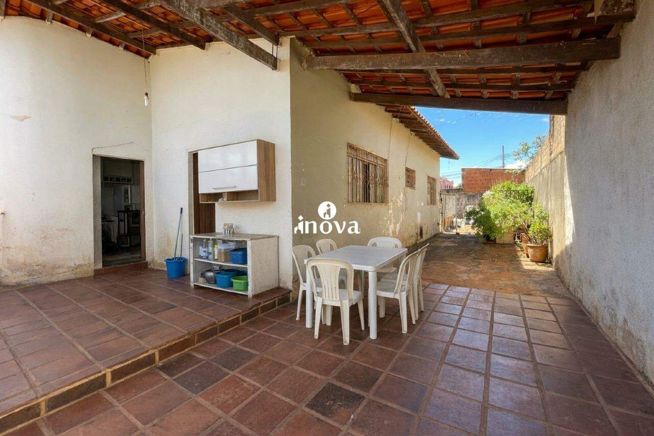 Casa à venda no Umuarama: 