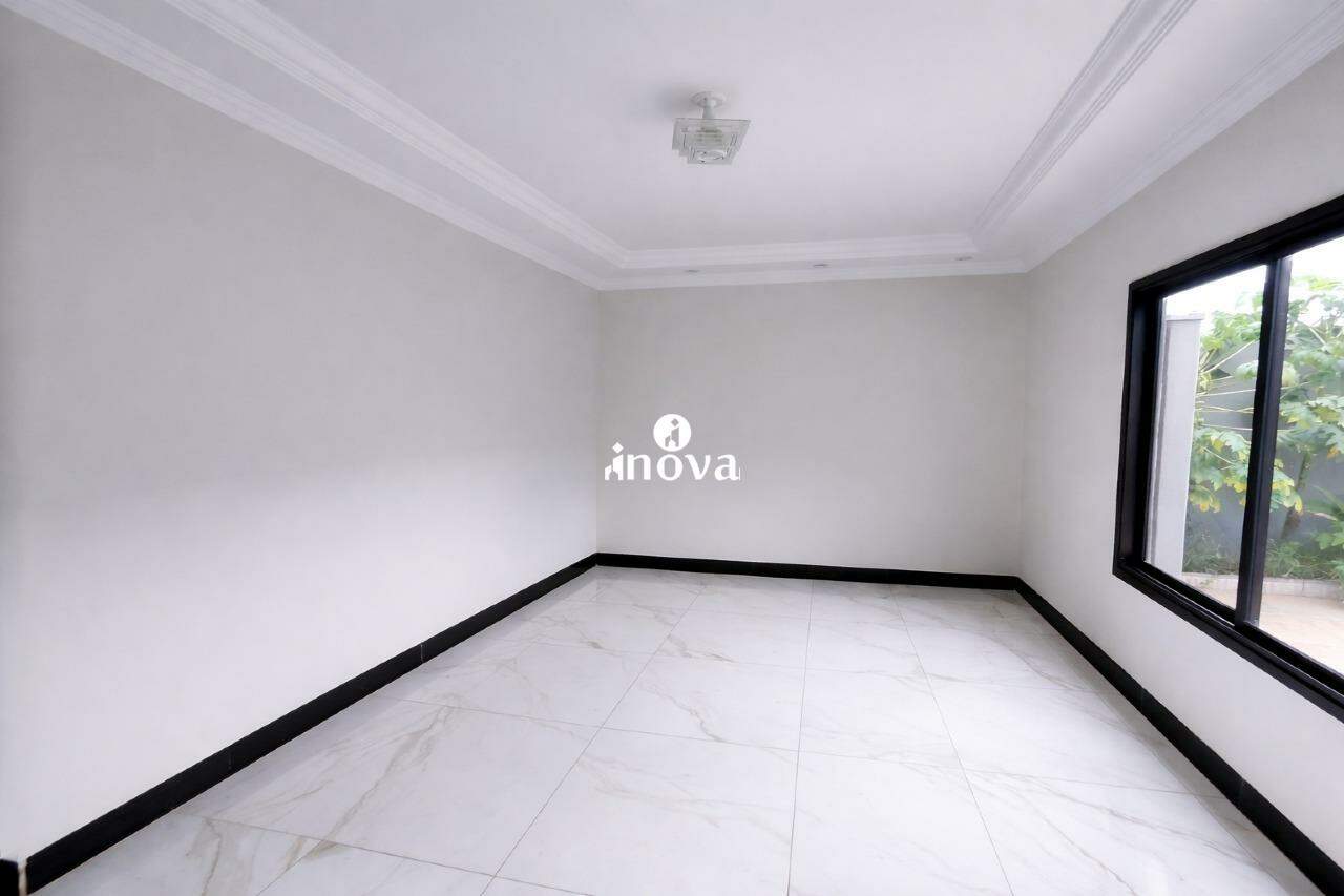 Casa à venda no Pontal: 