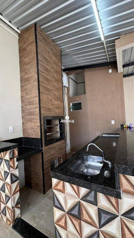 Casa à venda no Nenê Gomes, Jardim: 