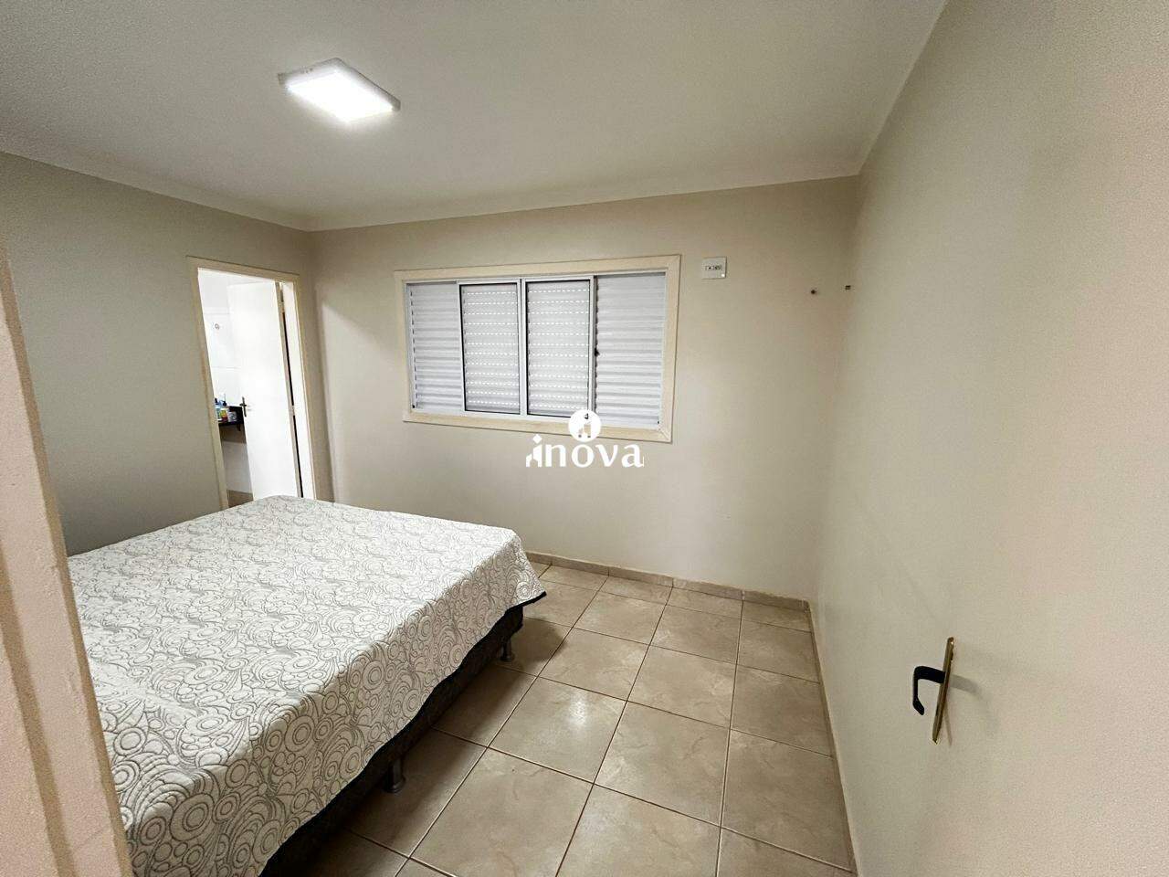 Casa Condomínio à venda no Portal Beija Flor: 