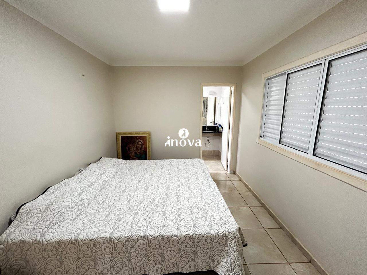 Casa Condomínio à venda no Portal Beija Flor: 