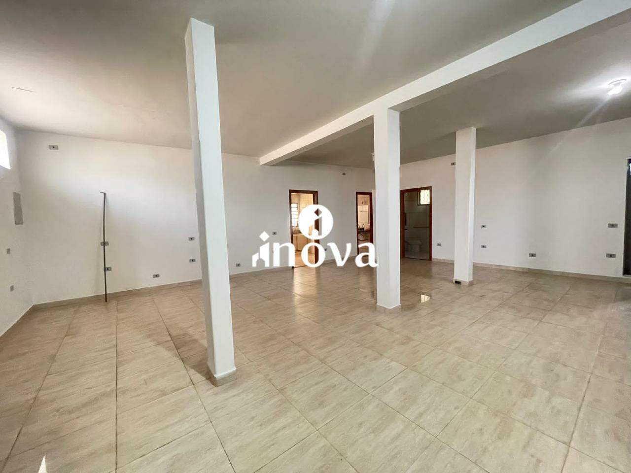 Casa Comercial à venda no Fabrício: 