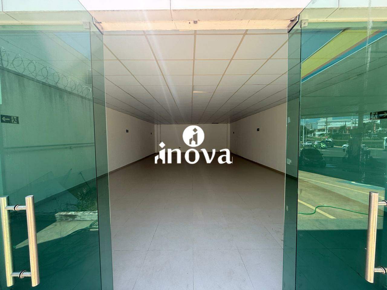 Sala ou Loja para aluguel no Santa Maria: 