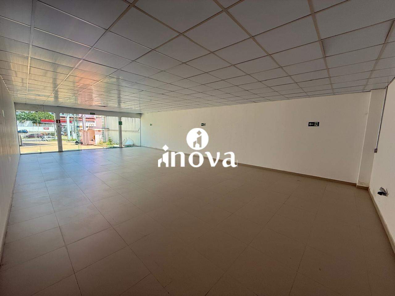 Sala ou Loja para aluguel no Santa Maria: 