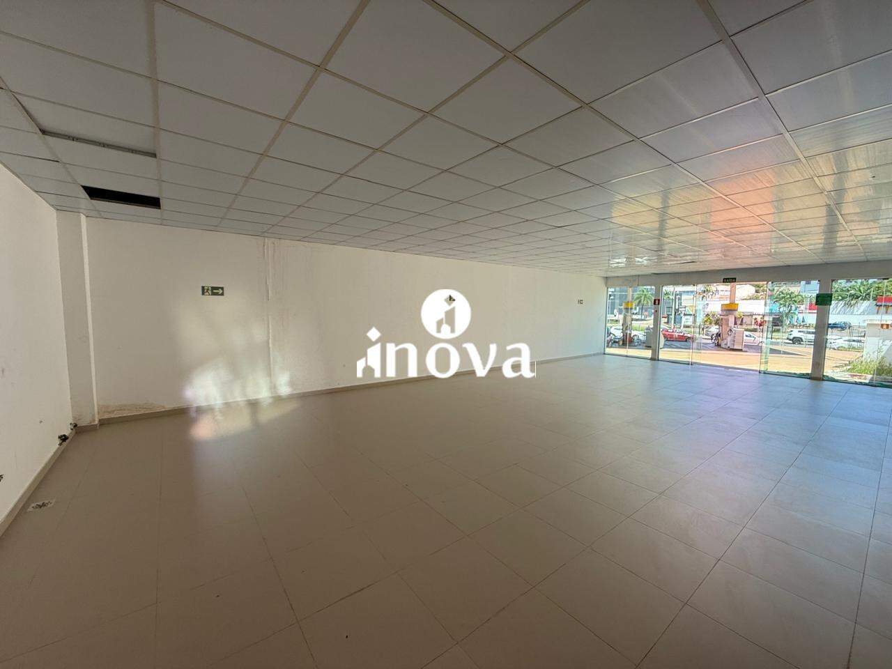 Sala ou Loja para aluguel no Santa Maria: 