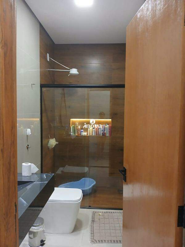 Casa à venda no Espanha, Residencial Jardim: 