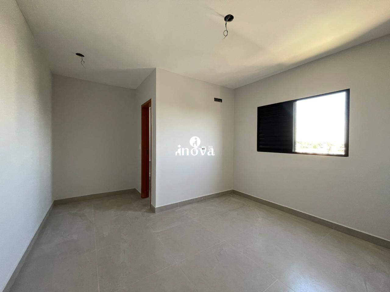 Apartamento à venda no Mercês: 