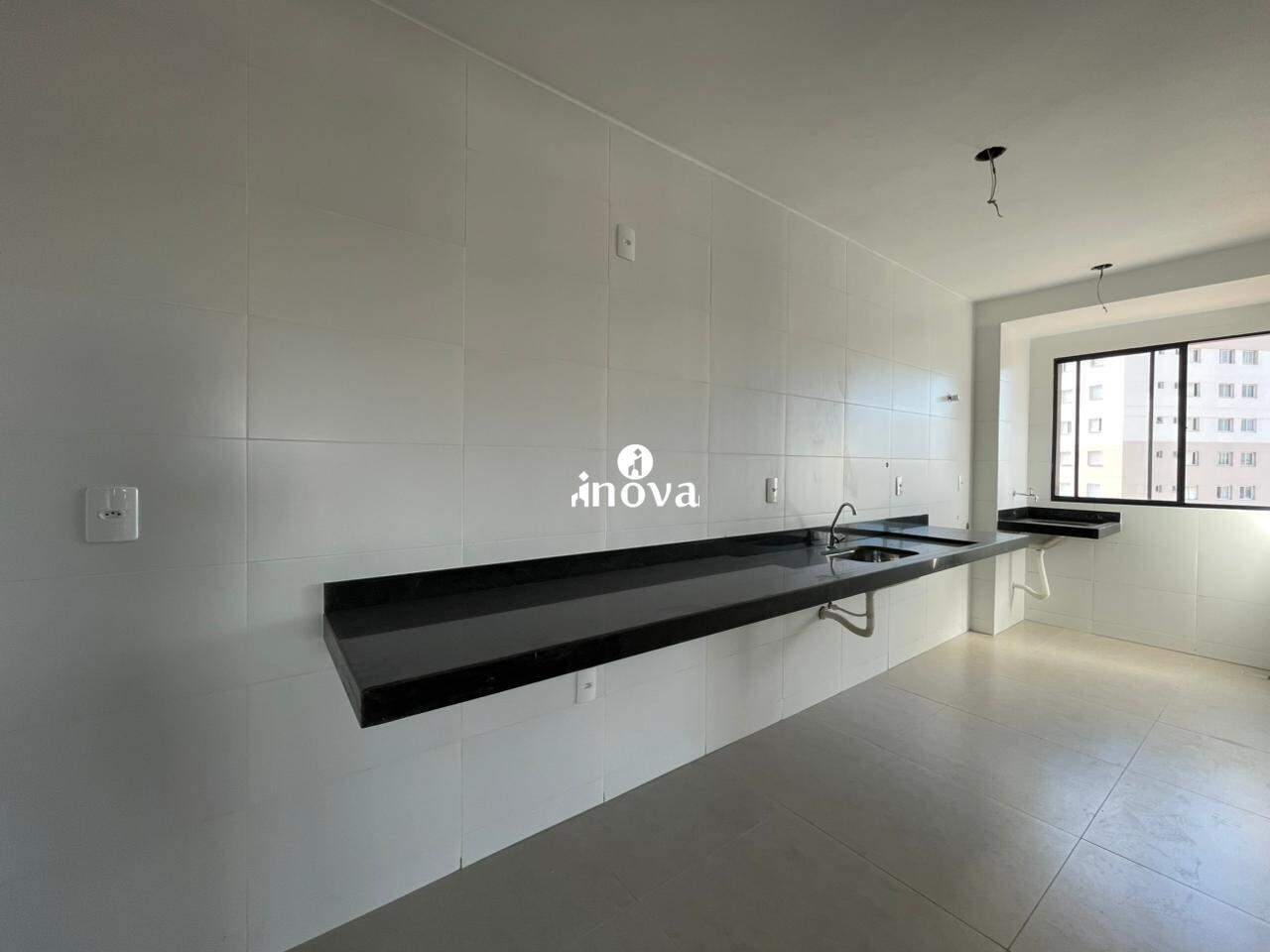 Apartamento à venda no Mercês: 