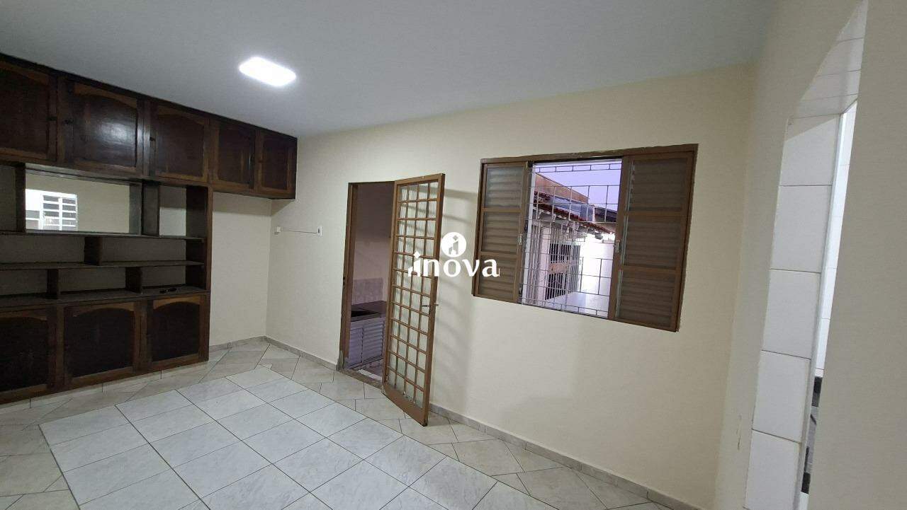 Casa à venda no Fabrício: 