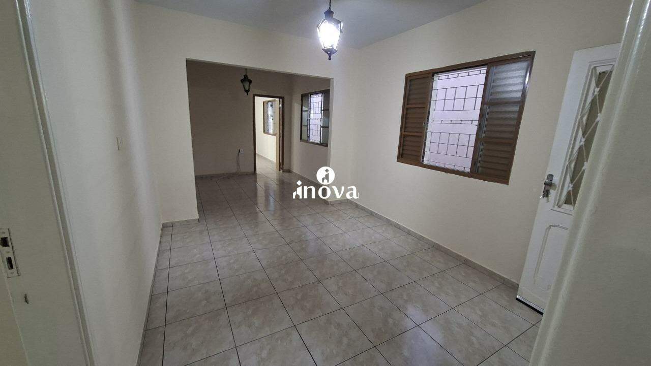 Casa à venda no Fabrício: 