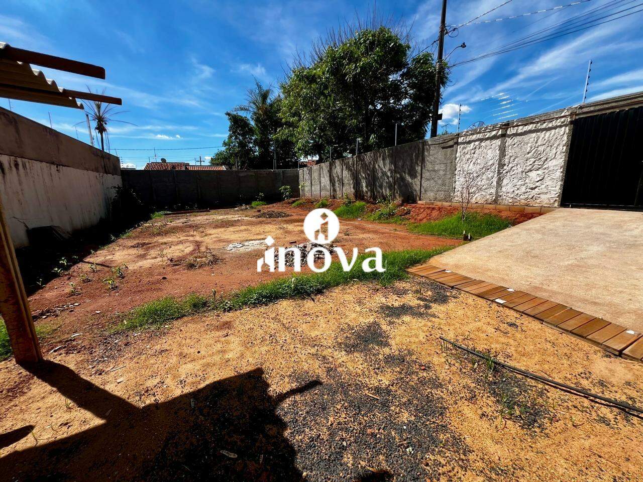 Terreno/Área à venda no Vila Olímpica: 