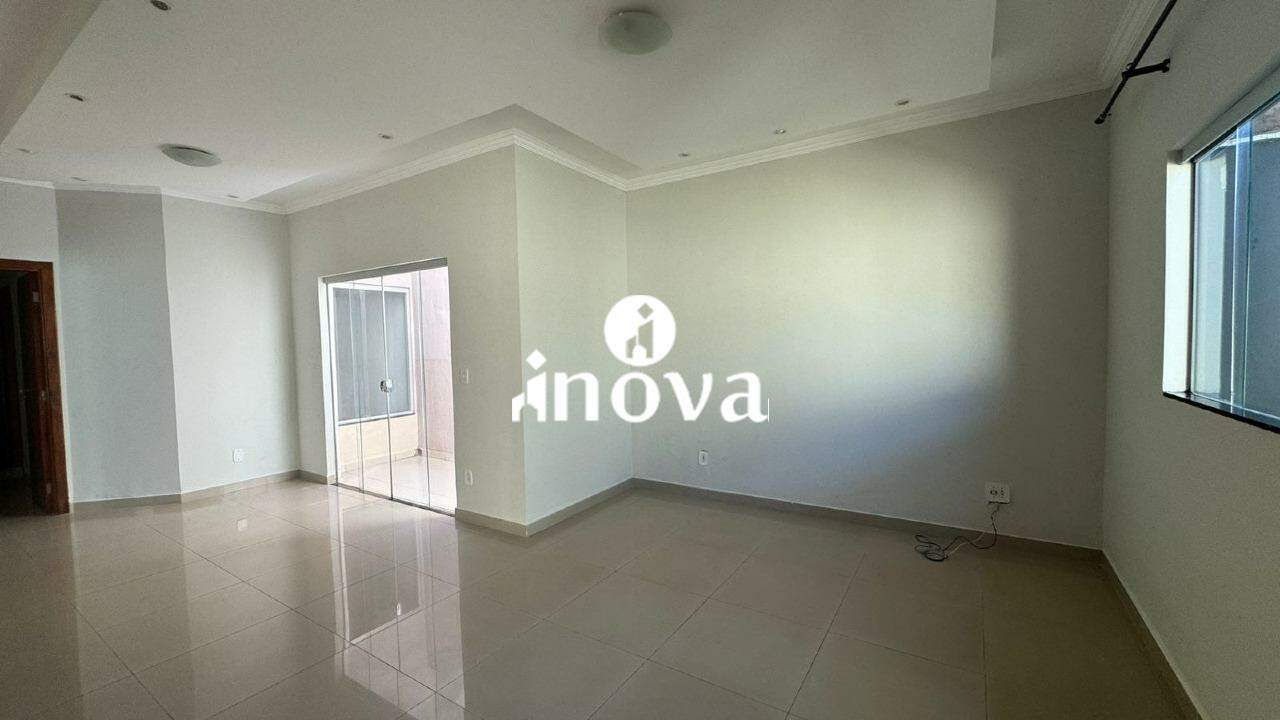 Casa para aluguel no Nenê Gomes, Jardim: 