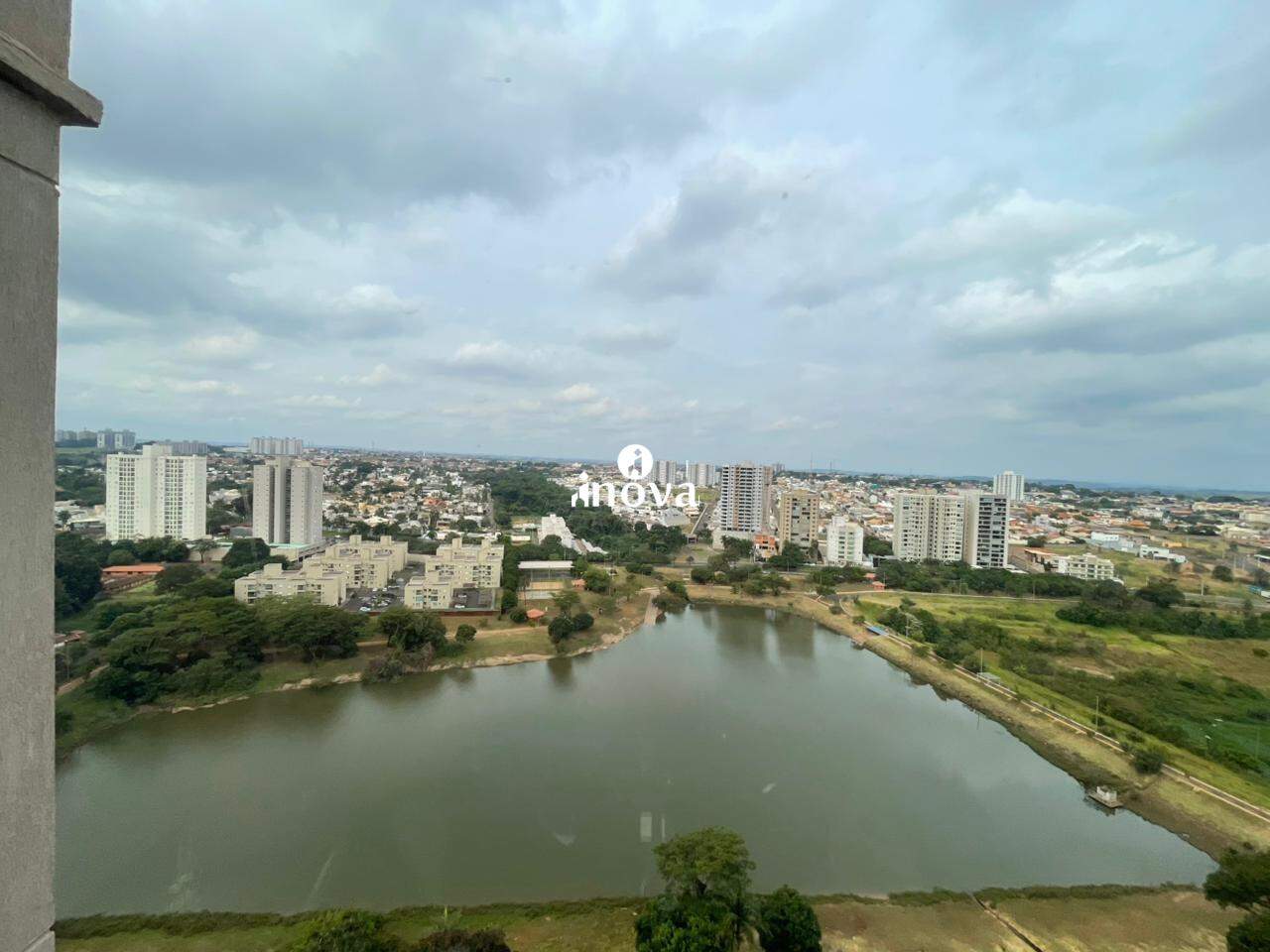 Apartamento à venda no Jardim do Lago: 