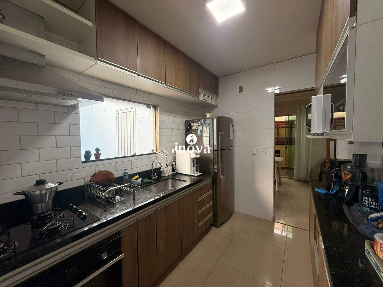 Casa Condomínio à venda no Portal Beija Flor: 