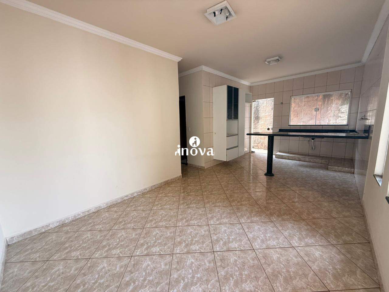 Casa à venda no Dom Eduardo - Jardim: 
