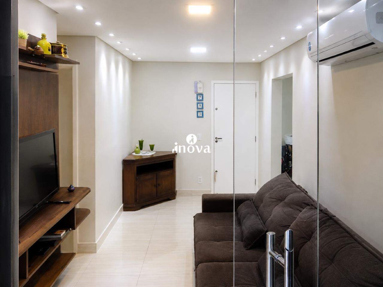Apartamento à venda no Mercês: 