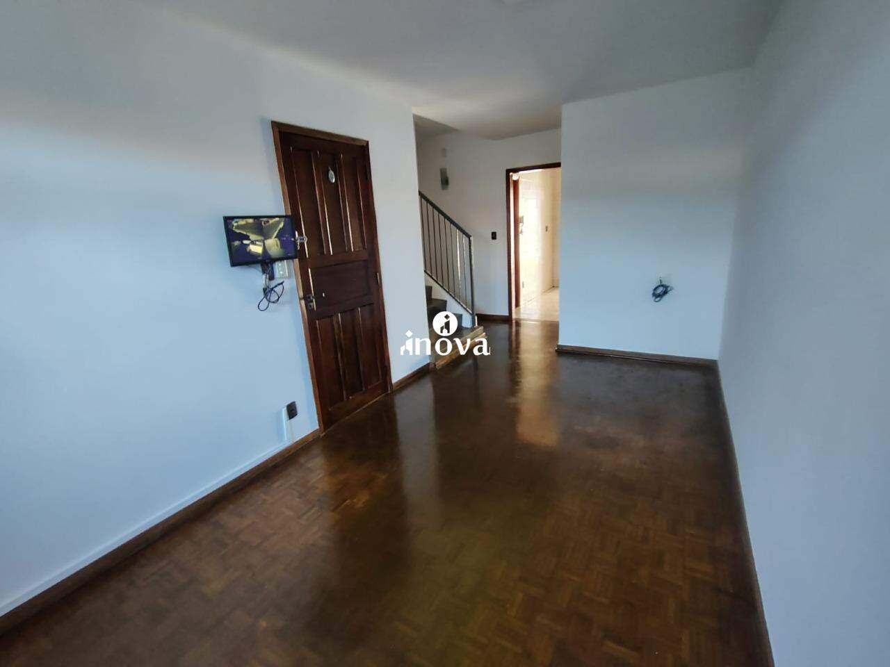 Casa para aluguel no Santa Marta: 